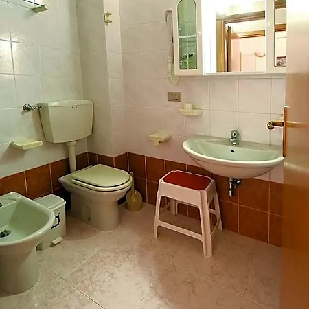 Residenza Le Due Palme 维拉西米乌斯